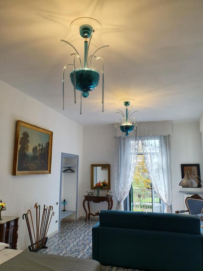 D'Angleterre Guest House Салерно Екстериор снимка